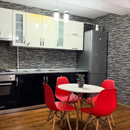 Modern In Ford-ferval Area, 克拉奥华
